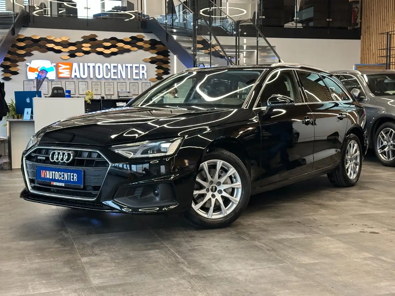 2023 Audi A4 *360°AHK*ACC*NAV*3-ZONEN*CARPLAY*TOTWINKEL*, photograph 1