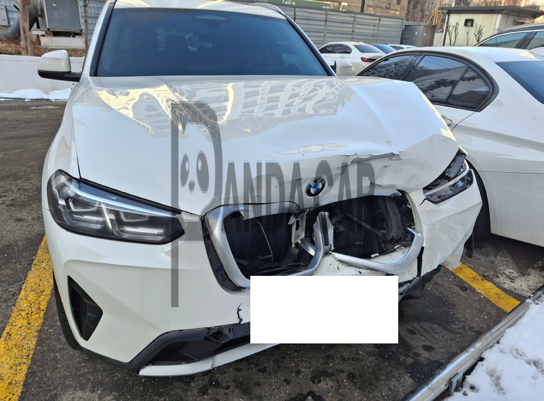 2022 BMW X3 xDrive20i, photograph 1