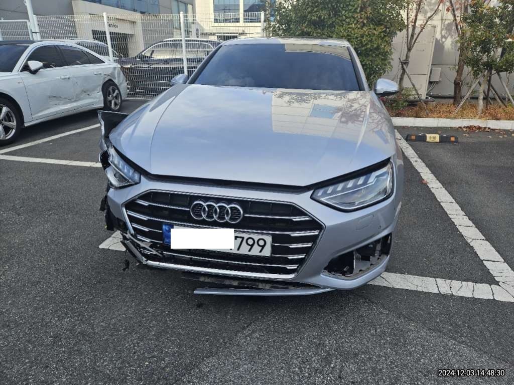 2023 Audi A4 40 TFSI, photograph 1