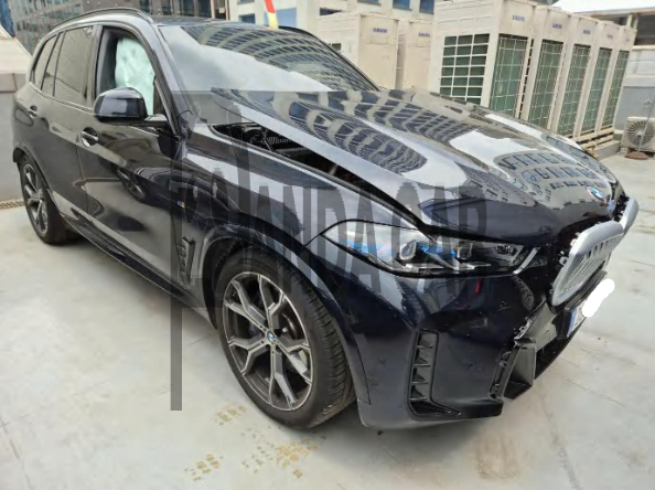 2026 BMW X5 xDrive30d, photograph 3