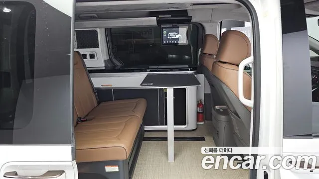 2023 Hyundai Staria 2WD Camping Car, photograph 5
