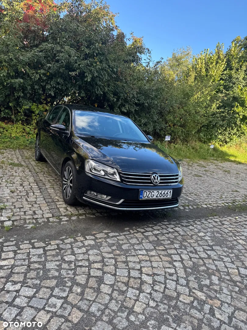2014 Volkswagen Passat 1.4 TSI BMT Highline, photograph 2