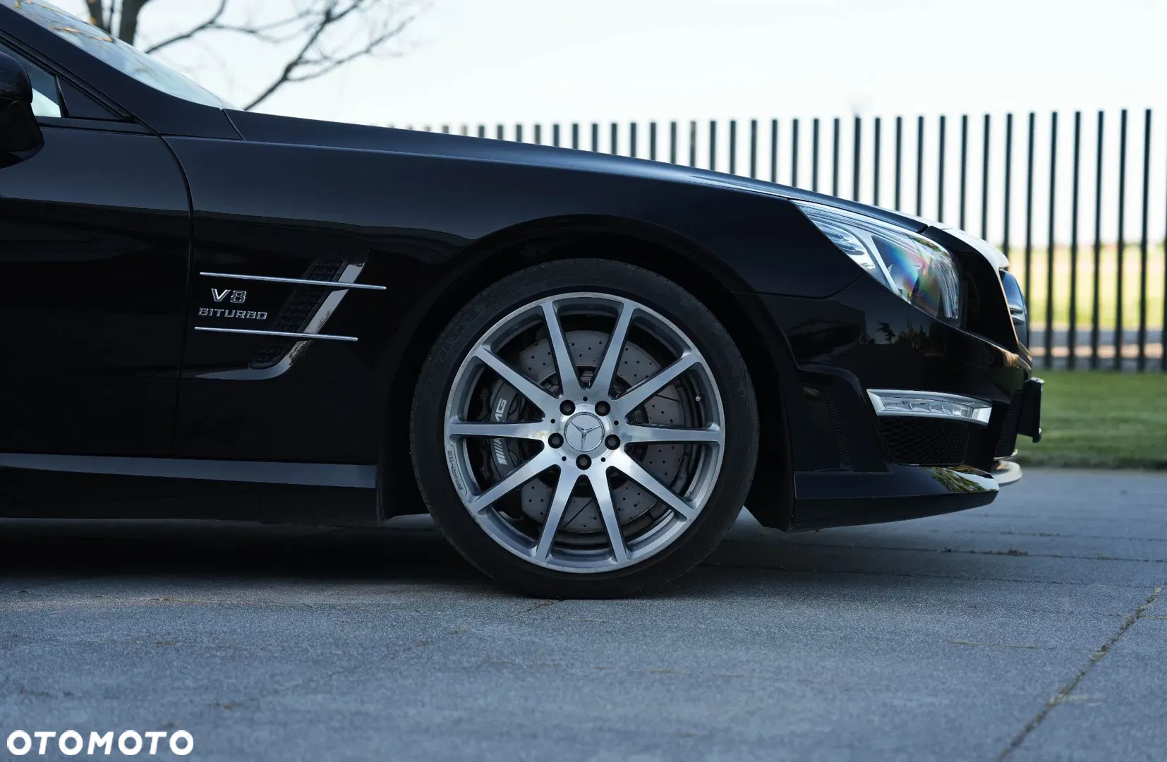 2012 Mercedes-Benz SL 63 AMG, photograph 4
