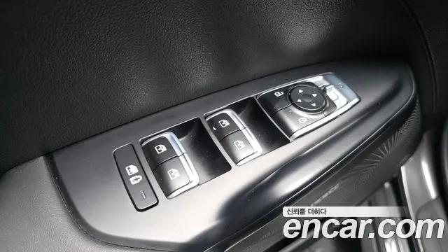 2023 Kia K5 2.0, photograph 1