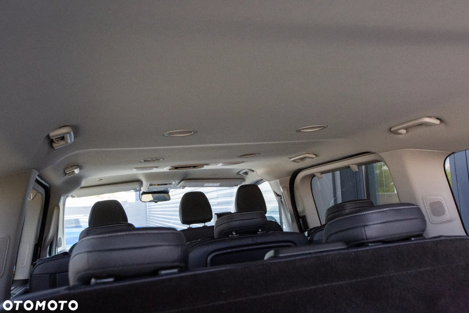 2025 Ford Tourneo Custom, photograph 11