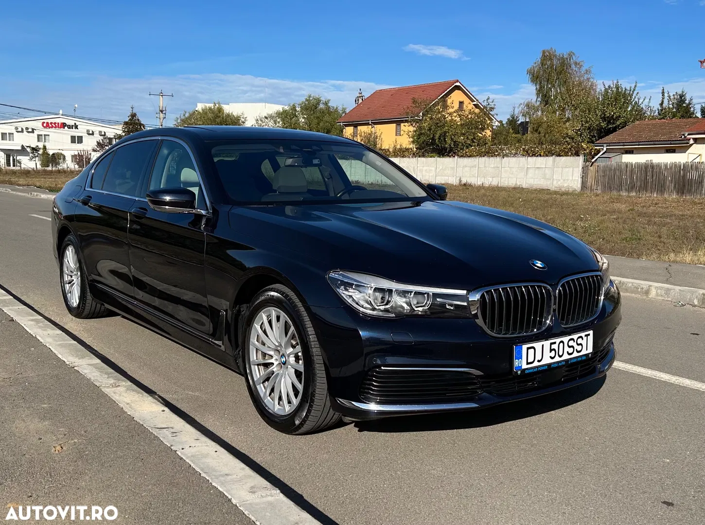 2016 BMW Seria 7 730Ld xDrive, photograph 4