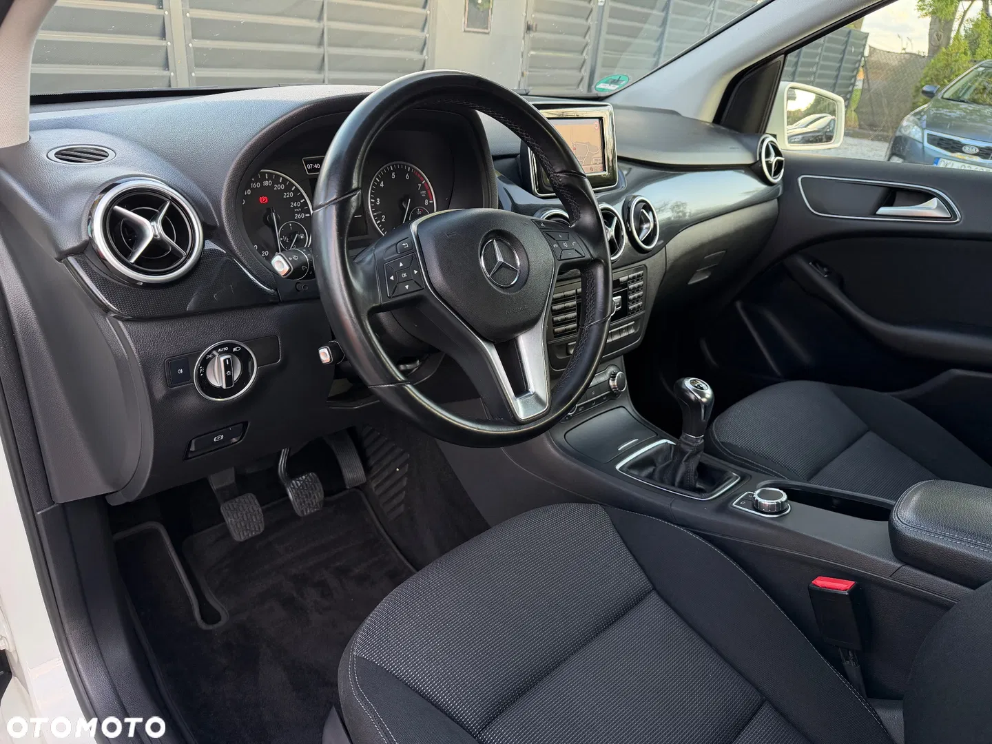 2012 Mercedes-Benz Klasa B 180, photograph 10