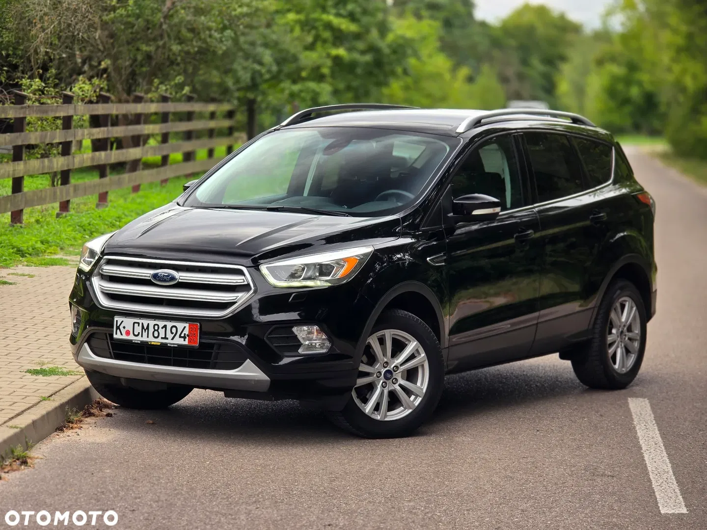 2017 Ford Kuga 1.5 EcoBoost 2x4 Titanium, photograph 2