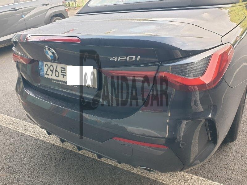 2023 BMW 420i Convertible, photograph 2