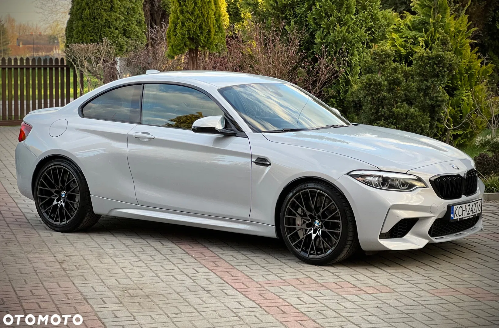 BMW M2 — photo 1 of 33