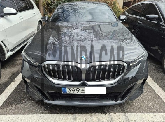 2024 BMW 520i, photograph 1