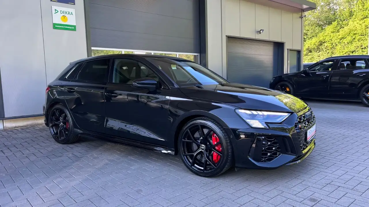 2022 Audi RS3 Sportback 2.5 TFSI quattro S Line *Black*App, photograph 8