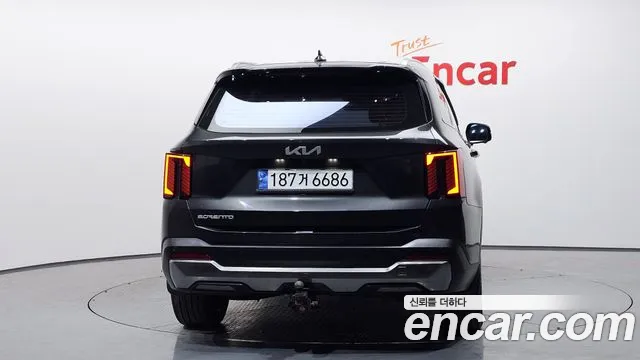 Kia Sorento Gasoline 2.5T 2WD — photo 1 of 20
