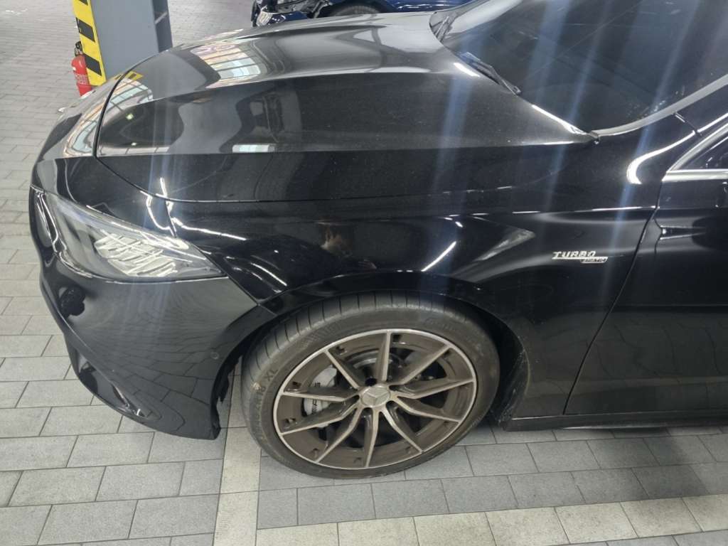 2024 Mercedes-Benz MercedesAMG A 35 4MATIC, photograph 2