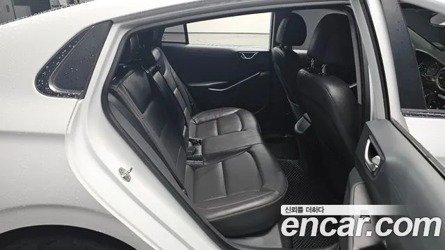 2016 Hyundai Ioniq Q, photograph 4