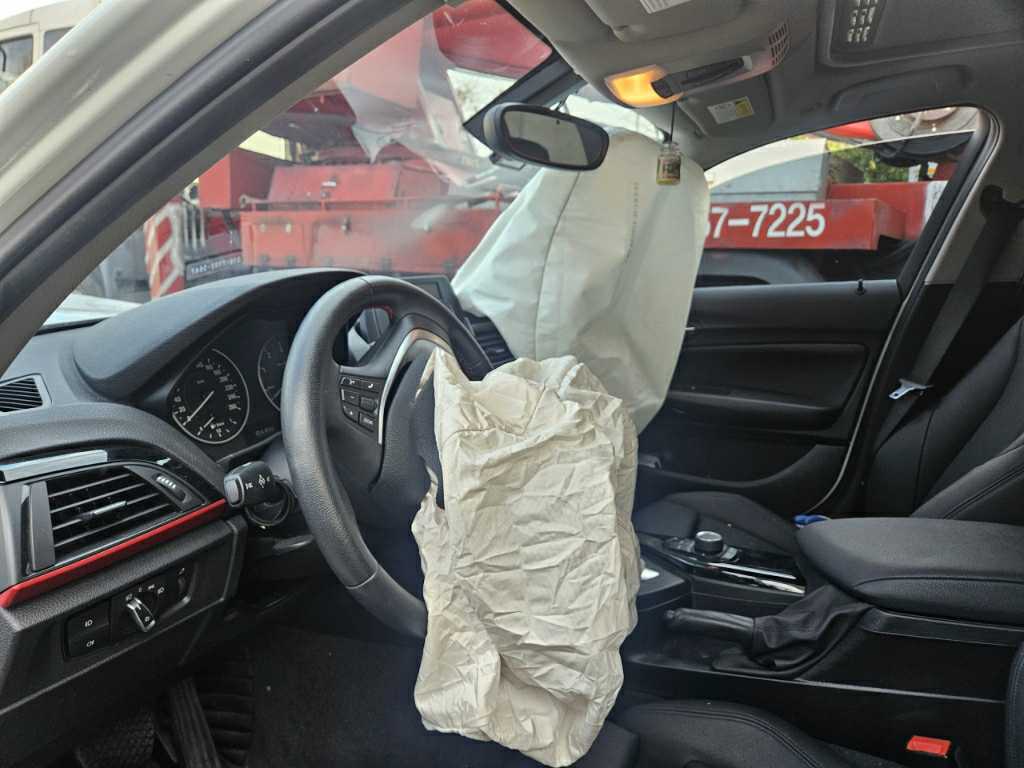 2017 BMW 118d, photograph 3