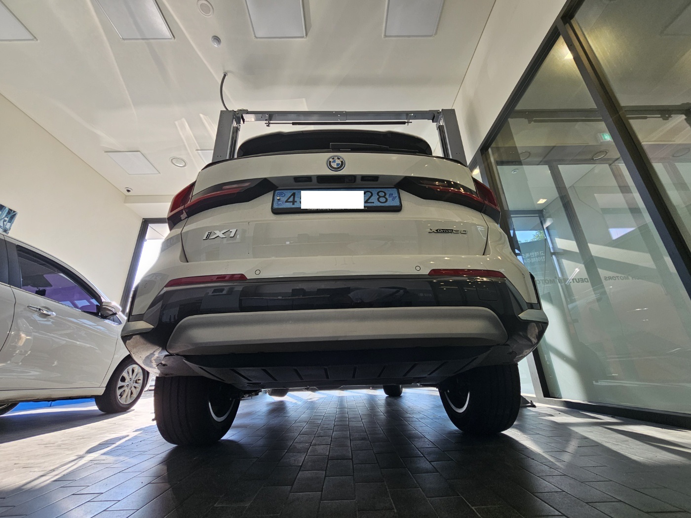 2023 BMW ix1xdrive30, photograph 4