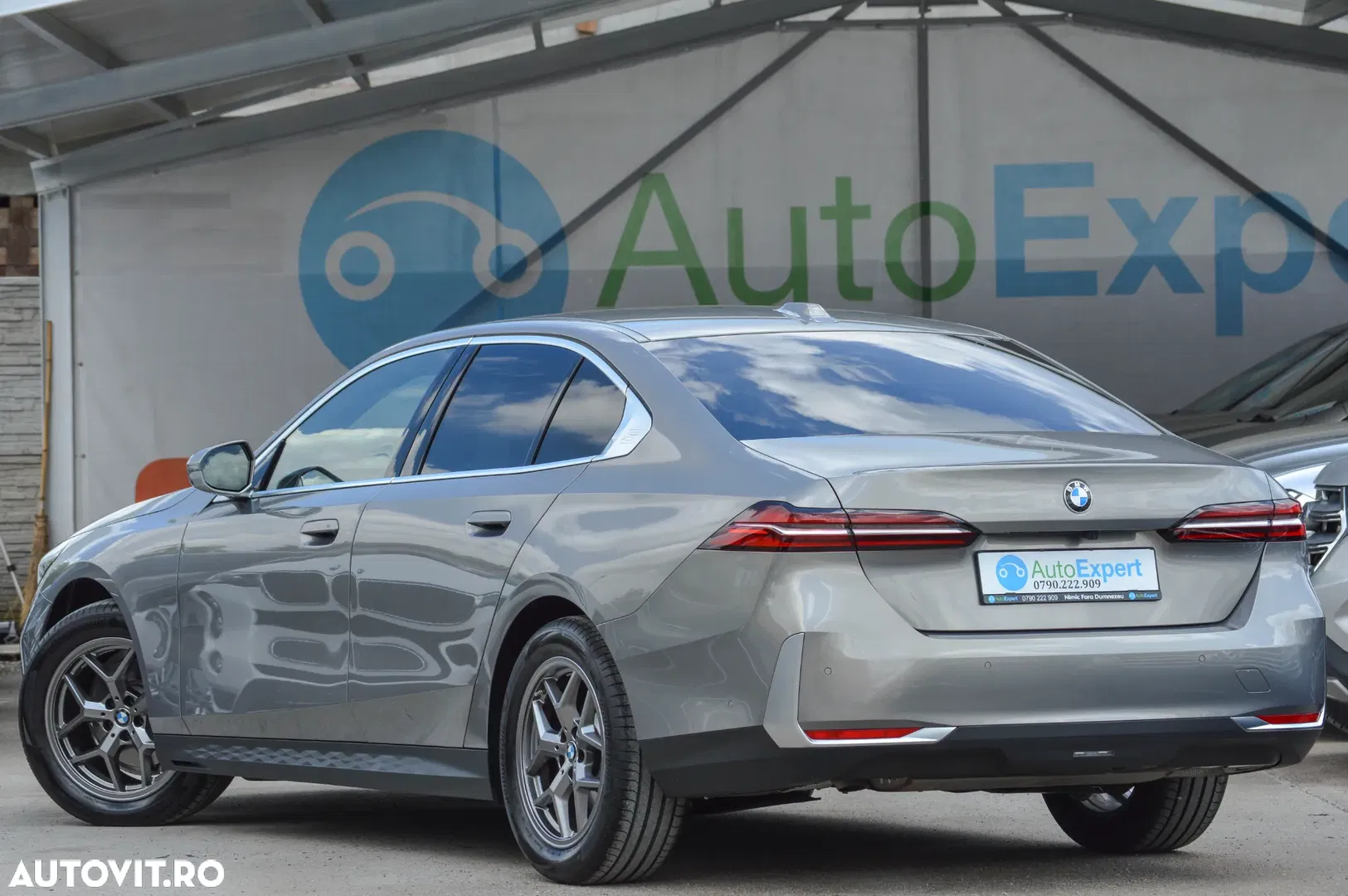 2024 BMW Seria 5 520i AT MHEV, photograph 10