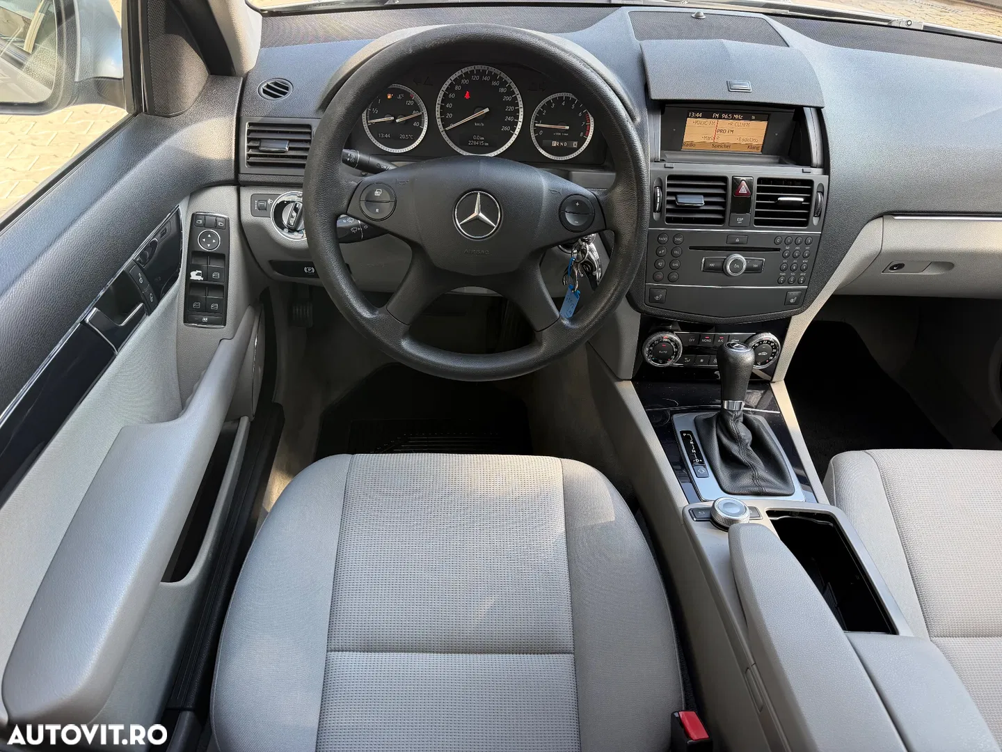 2007 Mercedes-Benz C 200 (BlueEFFICIENCY) 7G-TRONIC, photograph 4