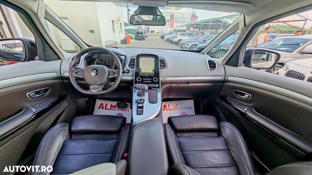 2017 Renault Espace, photograph 2
