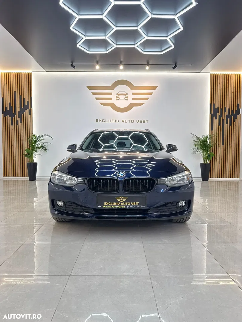 2013 BMW Seria 3 318d, photograph 11