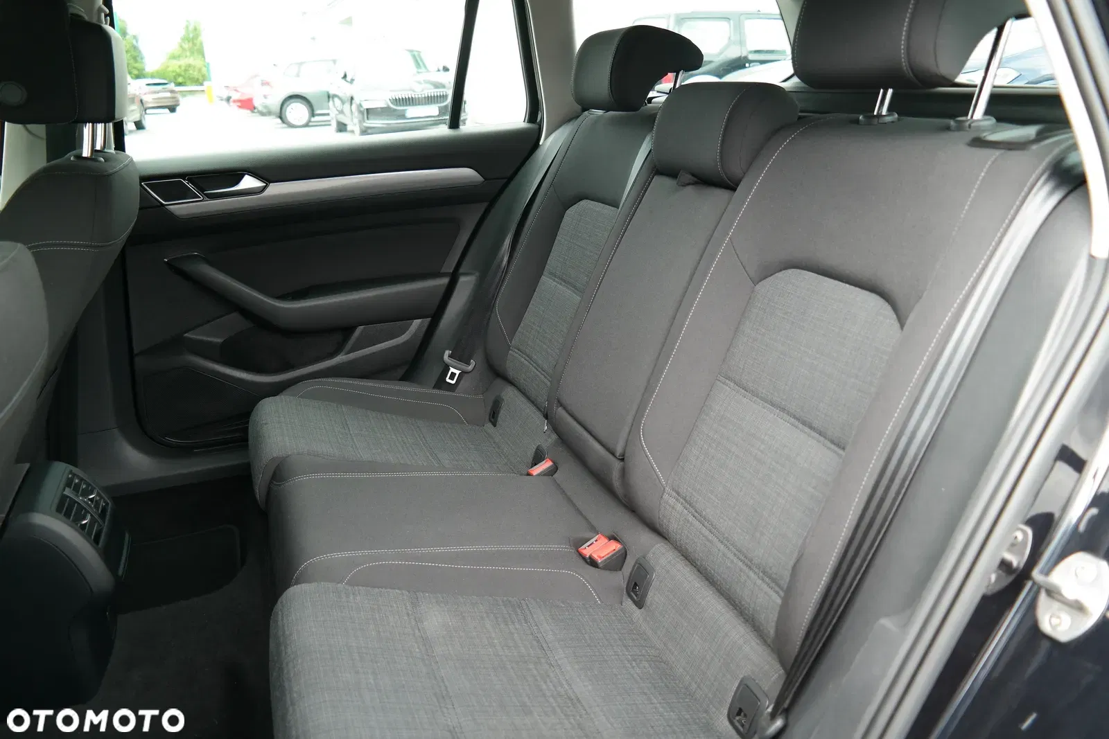 2021 Volkswagen Passat 2.0 TSI Business DSG, photograph 12