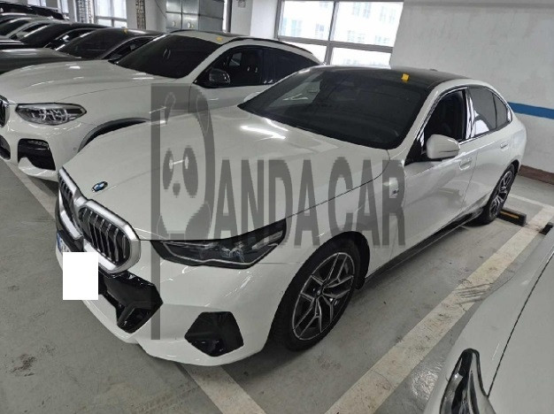 2024 BMW 520i, photograph 3