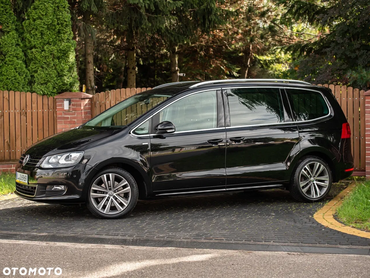 2012 Volkswagen Sharan 2.0 TDI BlueMotion Technology Match, photograph 5