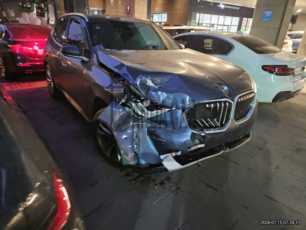 2025 BMW X3 20 xDrive, photograph 4
