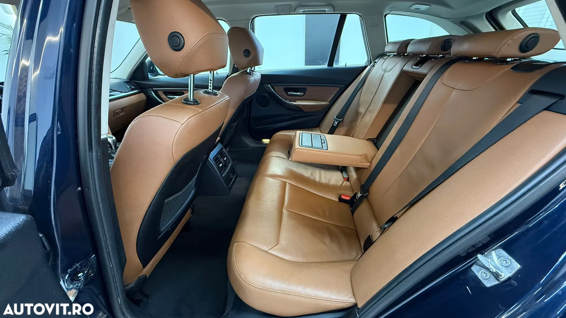 2013 BMW Seria 3, photograph 8