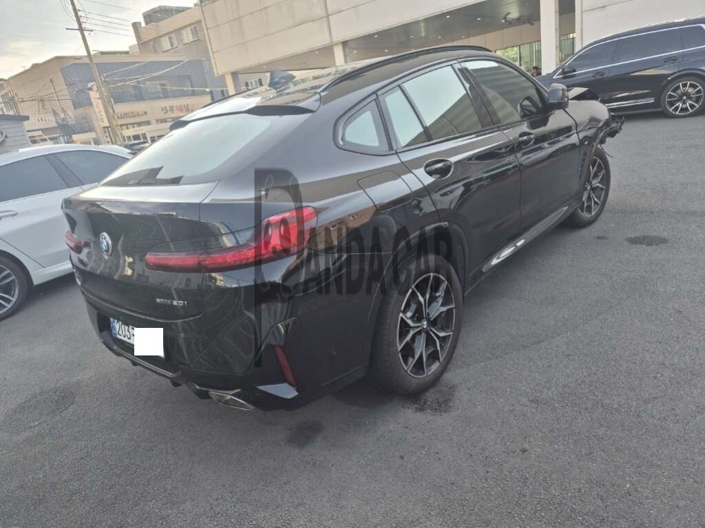 2024 BMW X4 xDrive20i, photograph 3