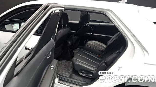 2022 Hyundai Ioniq5 Long Range AWD, photograph 10