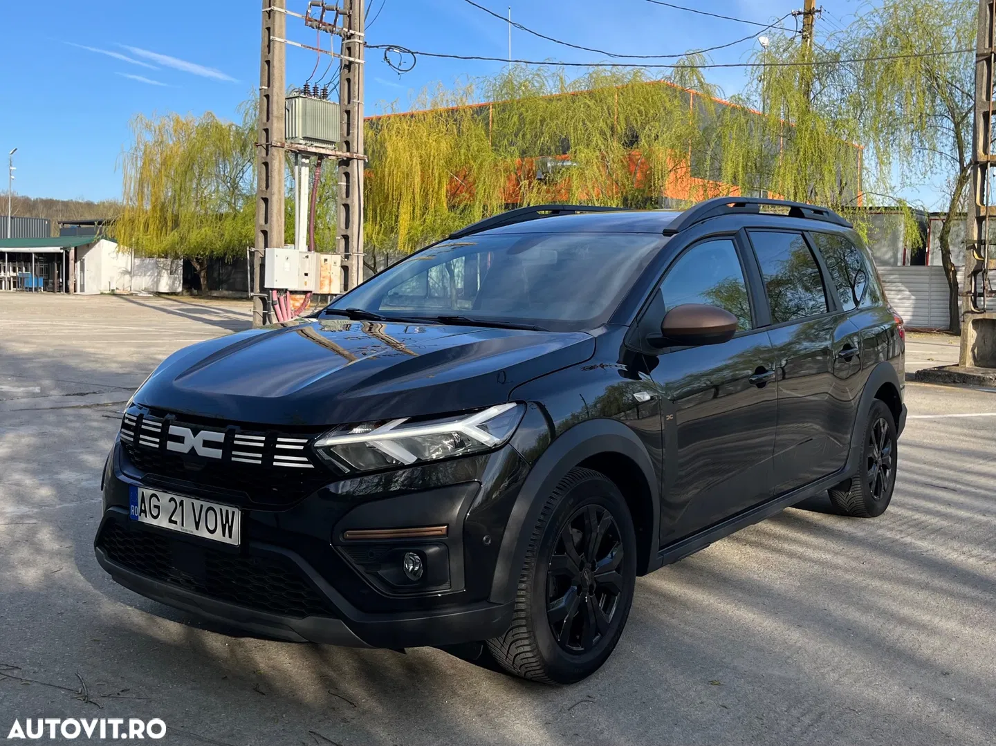 Dacia Jogger TCe 110 (7-Sitzer) Extreme+ — photo 1 of 27