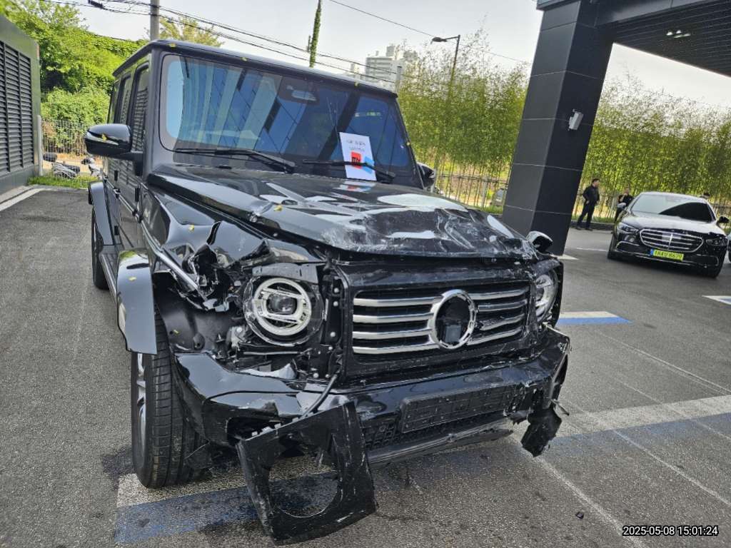 2025 Mercedes-Benz G 450 d, photograph 2