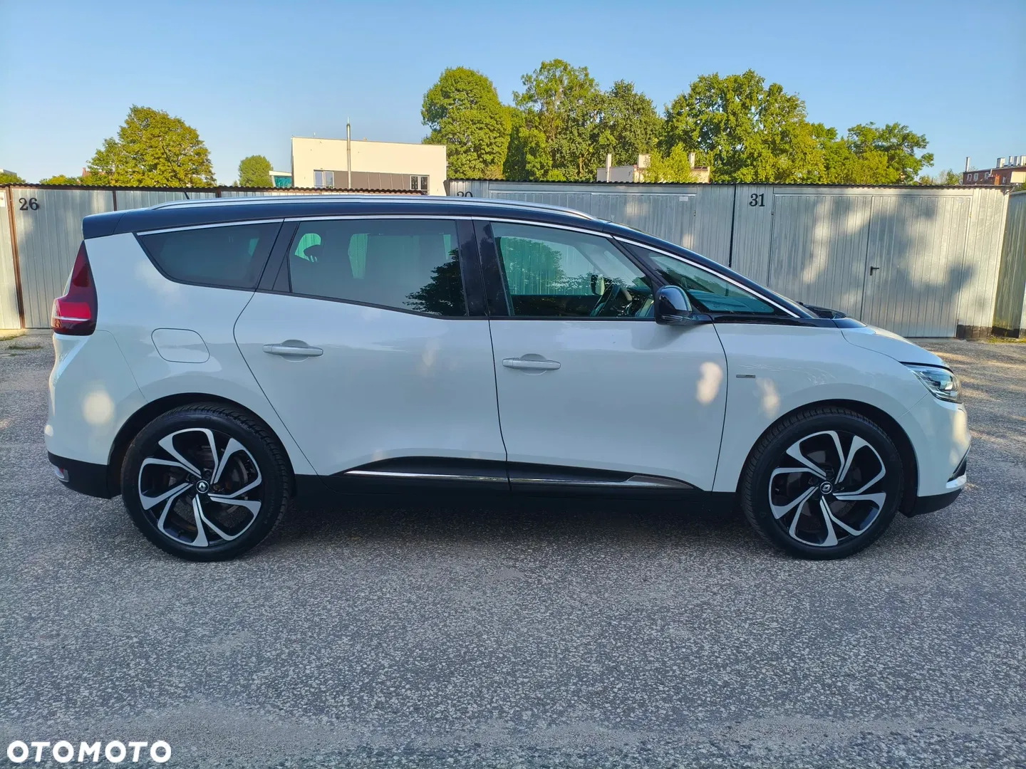 2017 Renault Grand Scenic, photograph 12