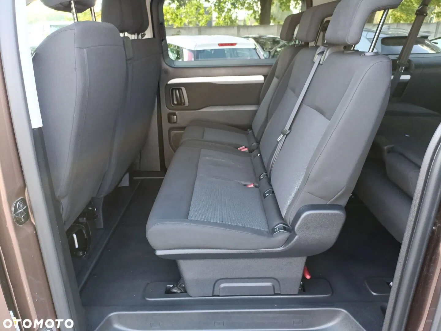 2024 Toyota Proace Verso 2.0 D4-D Long Business, photograph 12