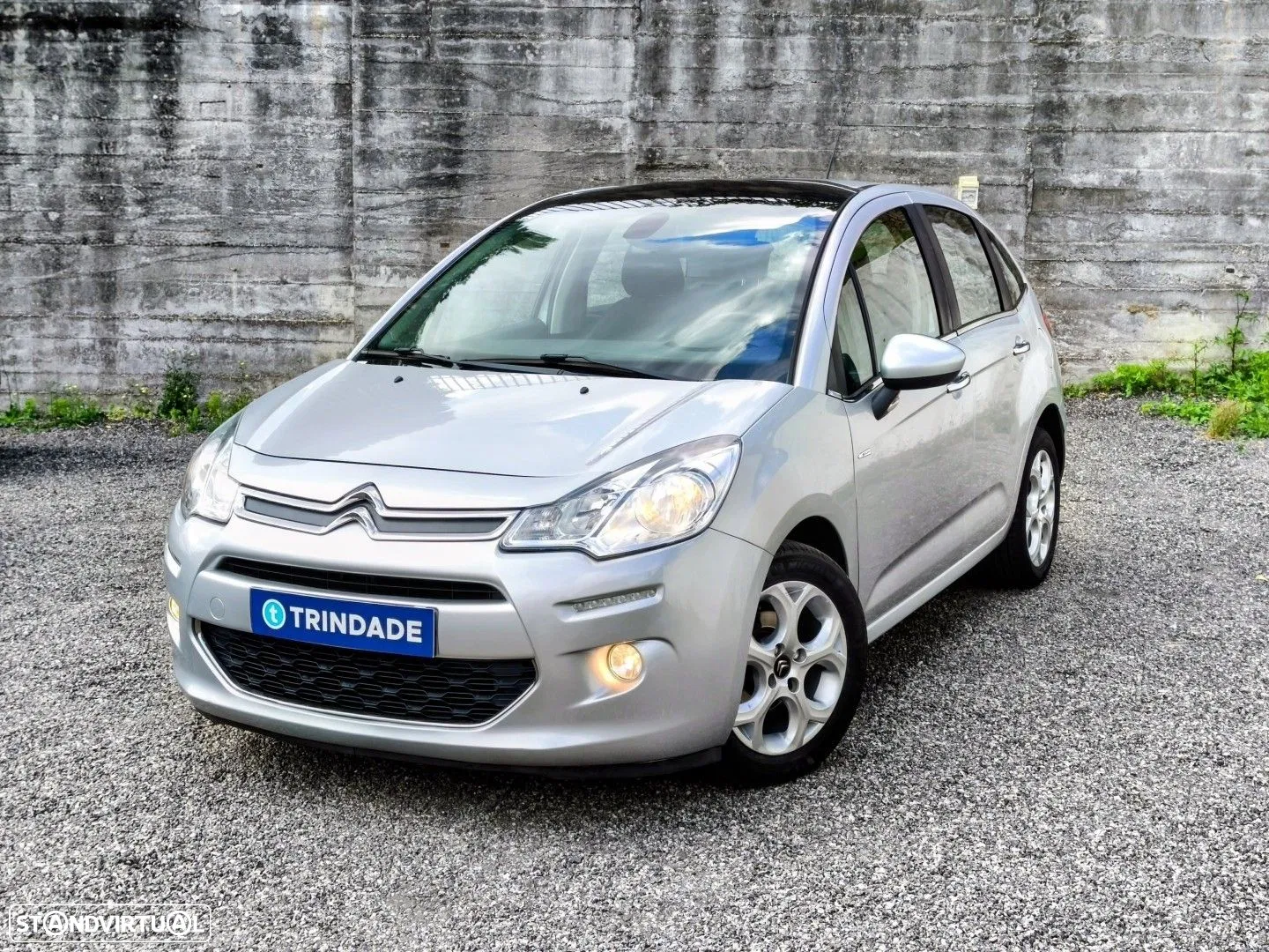 Citroën C3 1.2 VTi Exclusive — photo 1 of 27