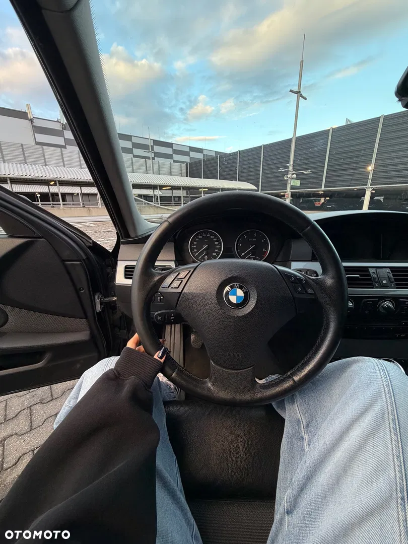 2007 BMW Seria 5, photograph 6