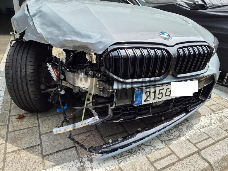 2026 BMW 320i, photograph 4