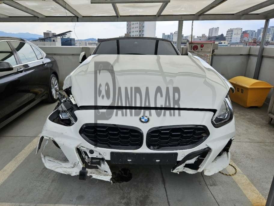 2023 BMW Z4 M40i, photograph 1