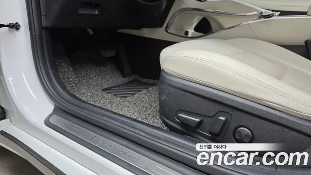 2022 Hyundai Grandeur 2.5, photograph 7