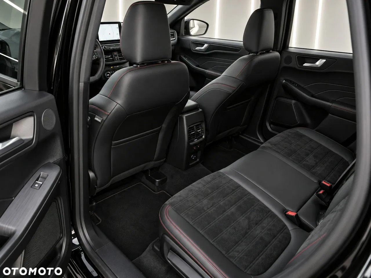 2022 Ford Kuga, photograph 12