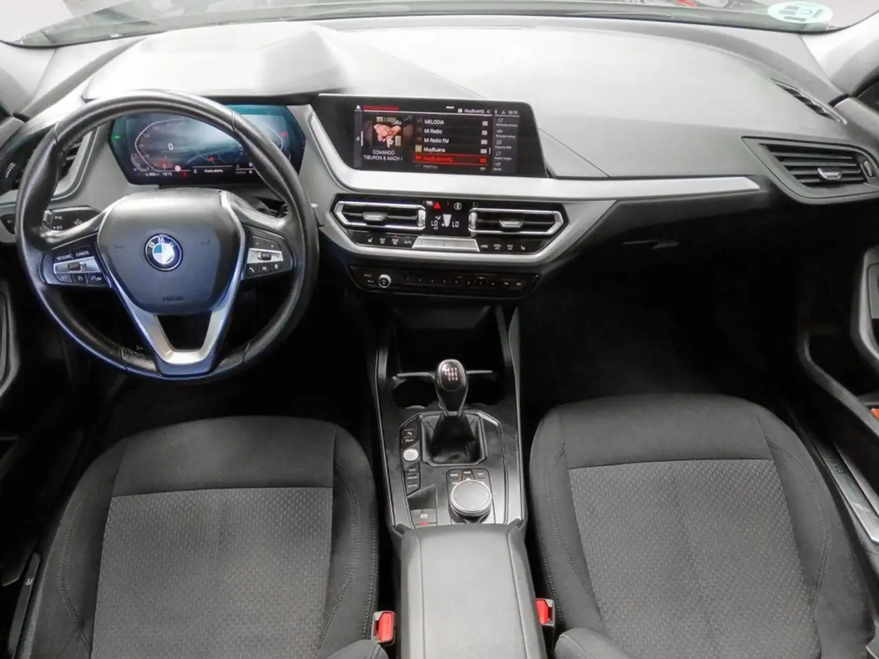 2022 BMW 116 116i, photograph 8