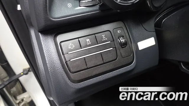 2018 KG_Mobility_Ssangyong TIBOLI Diesel GearⅡ 4WD, photograph 7
