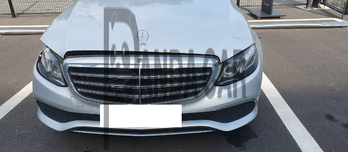 2019 Mercedes-Benz E300, photograph 1