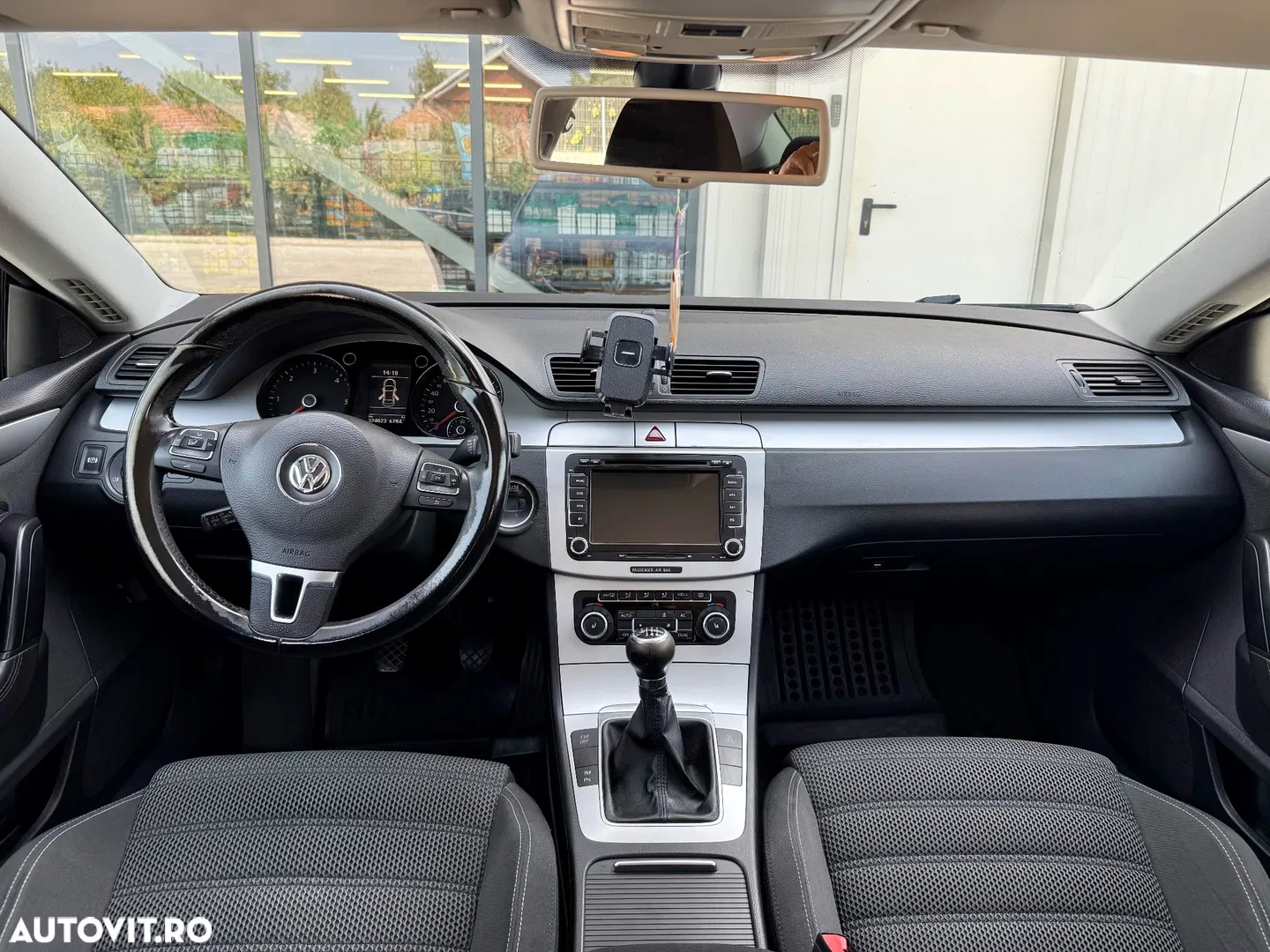2010 Volkswagen Passat CC, photograph 8