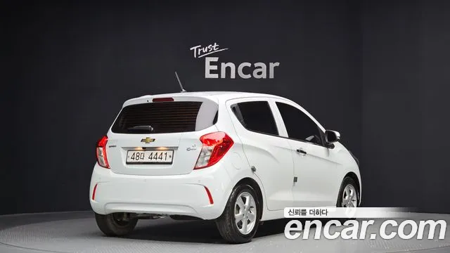 2017 ChevroletGMDaewoo Spark LT, photograph 12