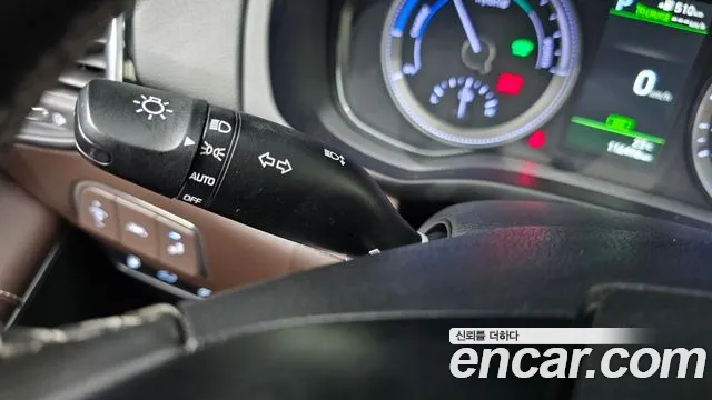 2018 Hyundai Grandeur Exclusive, photograph 12