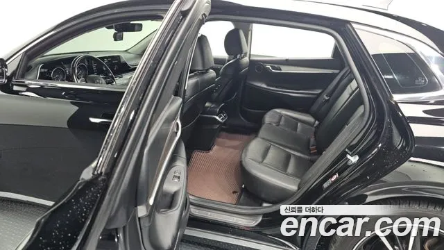 Hyundai Grandeur 2.5 — photo 1 of 33