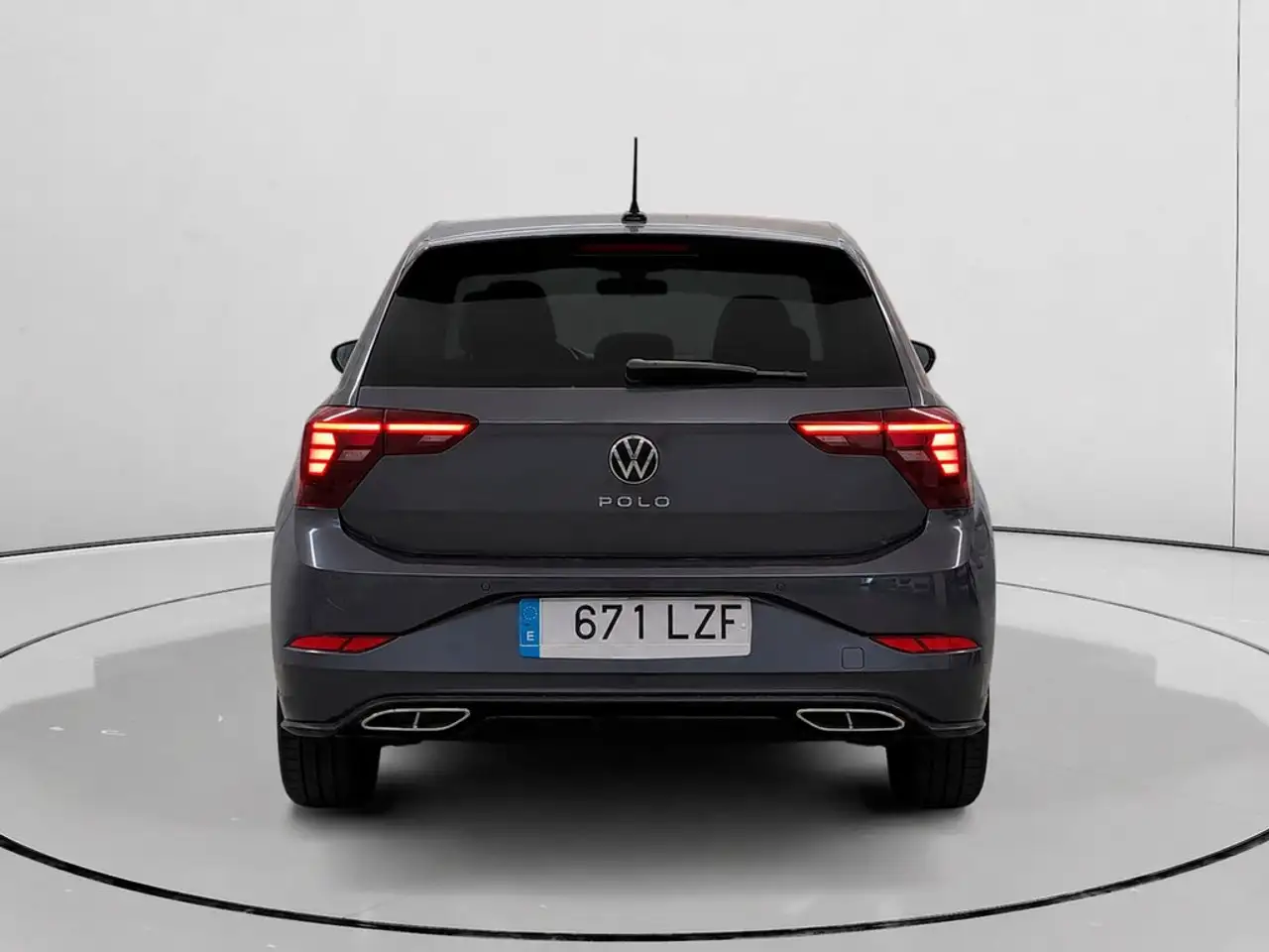 2022 Volkswagen Polo 1.0 TSI R-Line 70kW, photograph 4